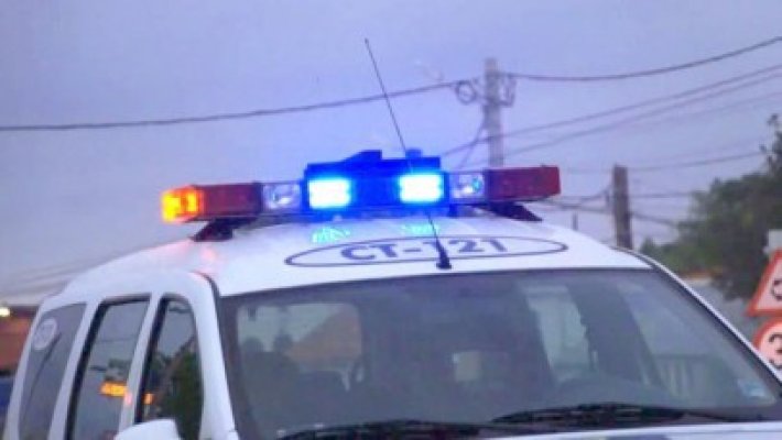 Turişti veniţi la mare, implicaţi într-un accident rutier: un copil de 4 ani a fost rănit